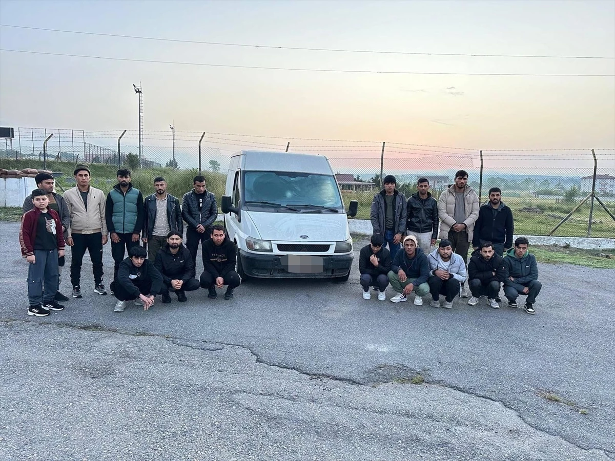 Tekirdağ'da 51 düzensiz göçmen yakalandı